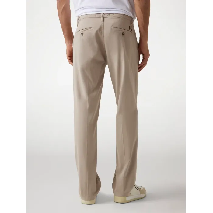 Chino Guess